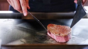 08-ironplate-baked-steak