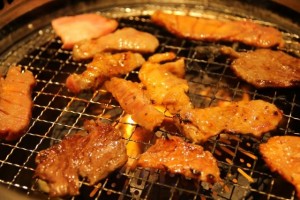 09-net-grill-meat